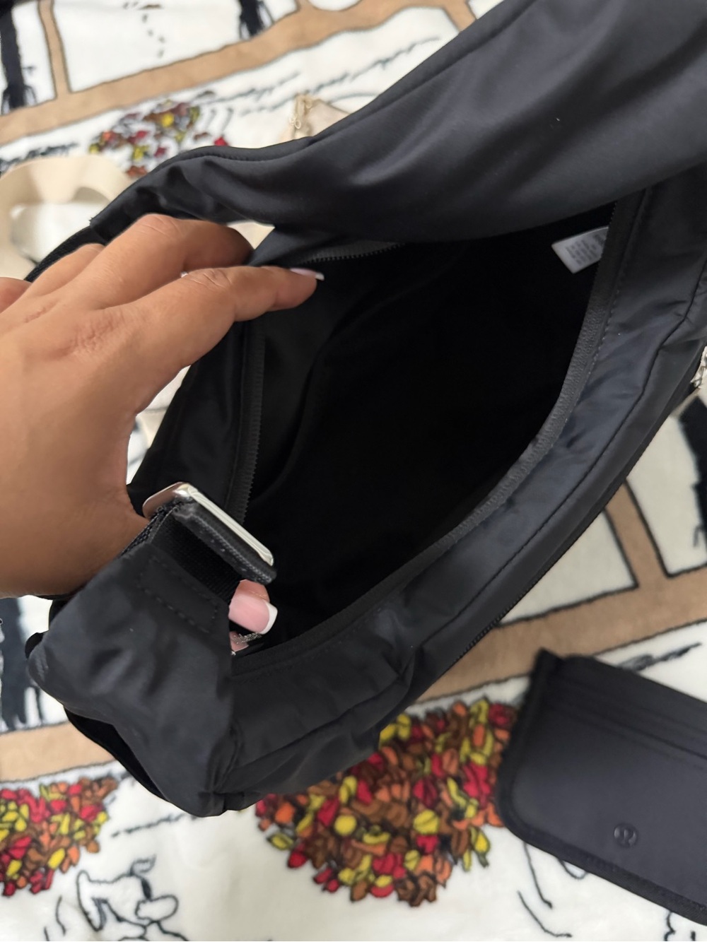 Lululemon Shoulder bag W/ wallet - Picture 8 of 10